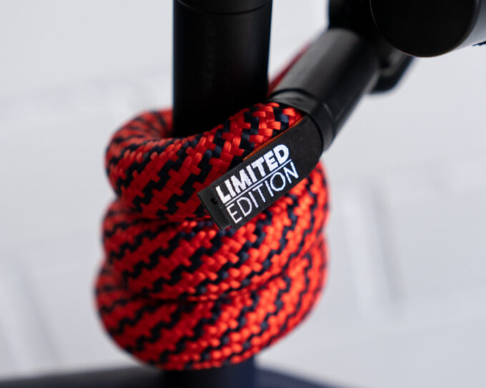 tex–lock special edition 2022 eyelet red belly um Sattelstange gewickelt