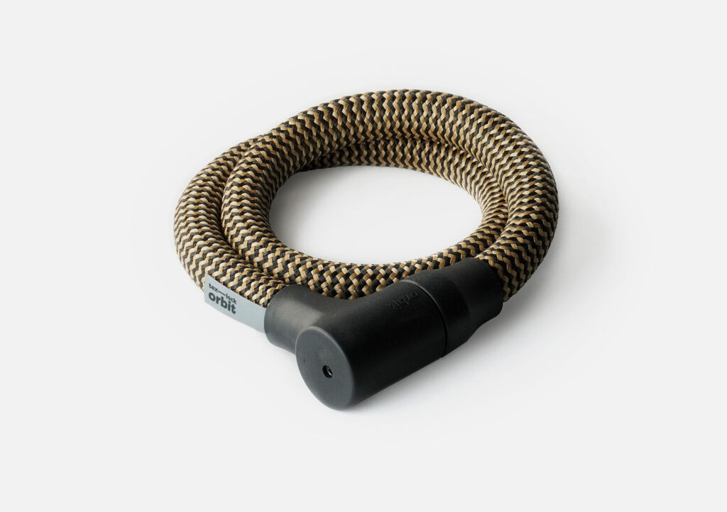 tex–lock orbit in wild hemp, in elkaar gewikkeld en verzegeld