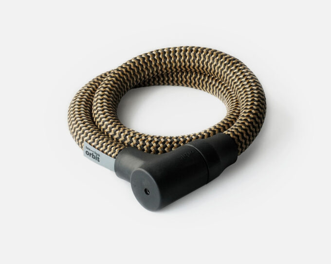 tex–lock orbit in wild hemp, in elkaar gewikkeld en verzegeld