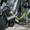 D-slot U-slot op onderbuis met stardust textiel kabelwikkels rond voorwiel